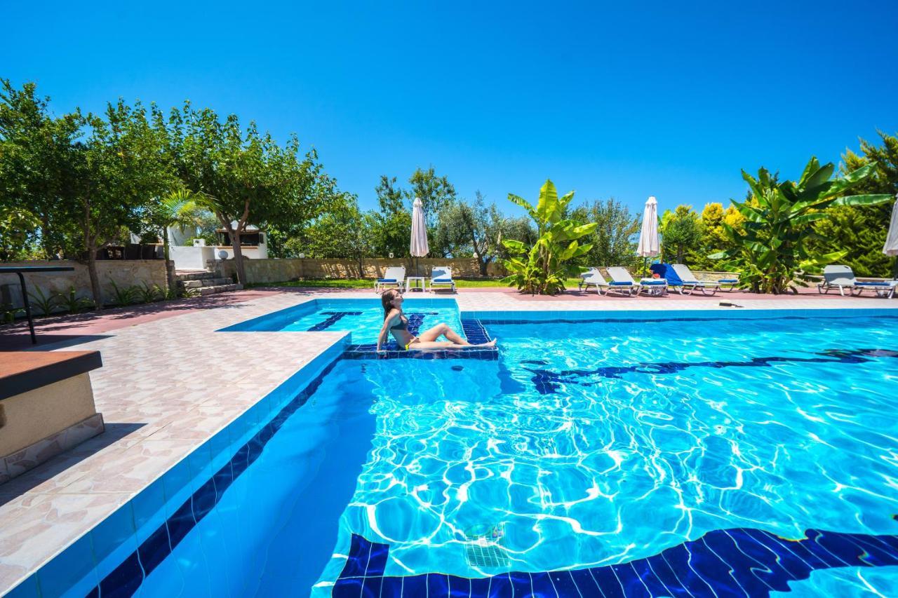 Villas Louloudaki Loutra  Exterior photo